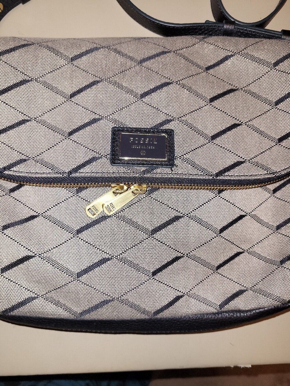 Fossil Preston Canvas & Leather Black and Beige Patterned Crossbody Bag.